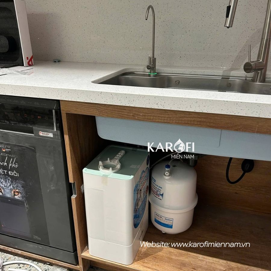 Máy lọc nước Karofi KAQ-U98 - Ảnh 8