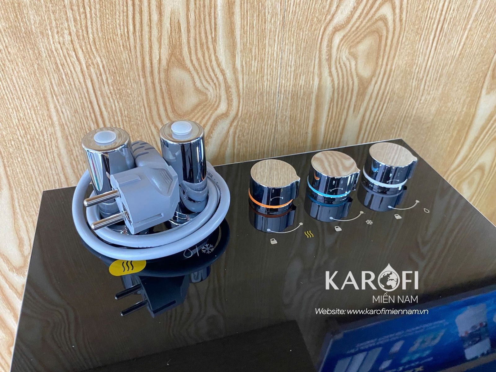 Máy lọc nước nóng lạnh Karofi KAD-M82 - Ảnh 6
